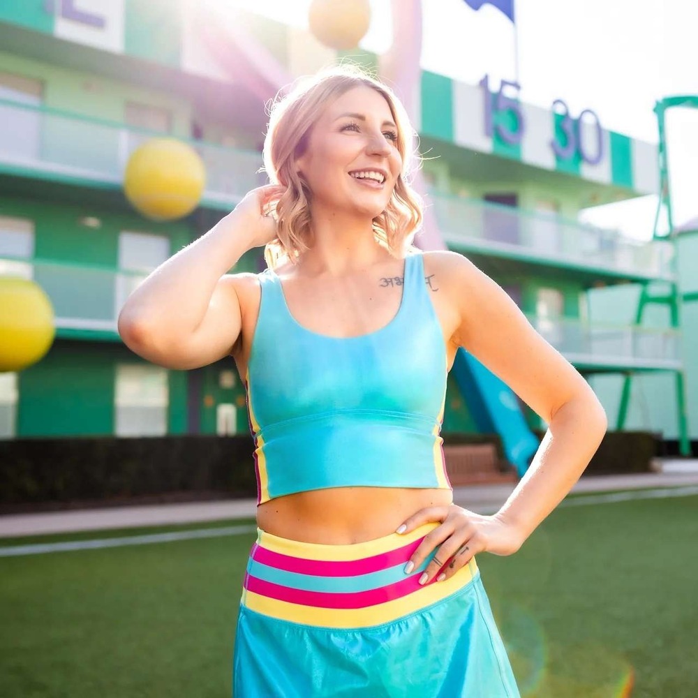 Crowned Athletics Workout Barbara Girl Long Sports Bra Metallic Sm Barbiecore